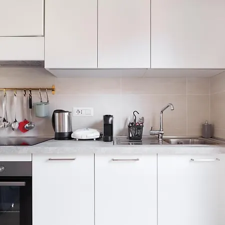 Elegant Flat in Milan, Wi-Fi e Netflix!-2